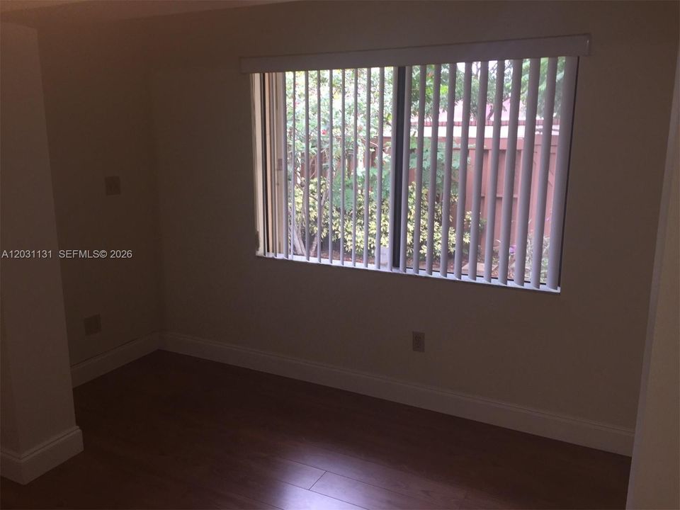 For Rent: $3,600 (3 beds, 2 baths, 1359 Square Feet)