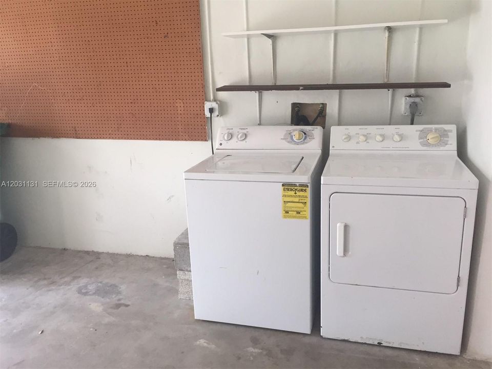 For Rent: $3,600 (3 beds, 2 baths, 1359 Square Feet)
