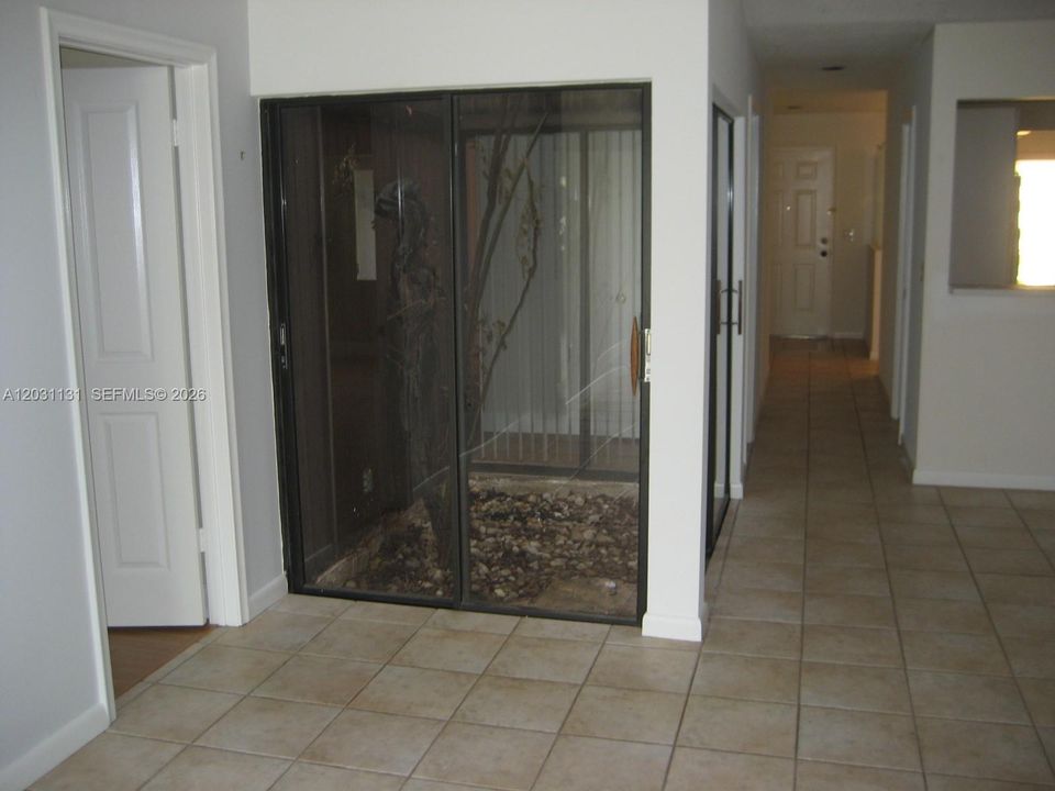 For Rent: $3,600 (3 beds, 2 baths, 1359 Square Feet)