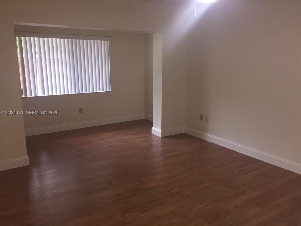 For Rent: $3,600 (3 beds, 2 baths, 1359 Square Feet)