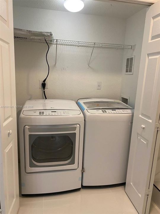 For Rent: $3,000 (3 beds, 2 baths, 1385 Square Feet)