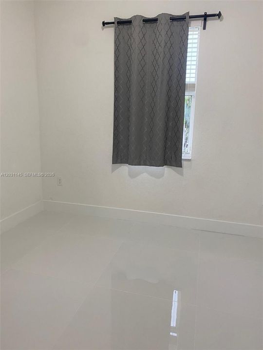 For Rent: $3,000 (3 beds, 2 baths, 1385 Square Feet)