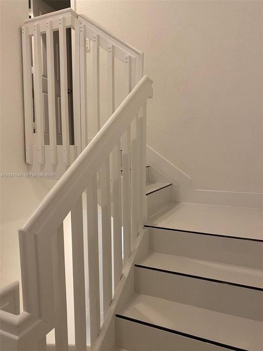 For Rent: $3,000 (3 beds, 2 baths, 1385 Square Feet)