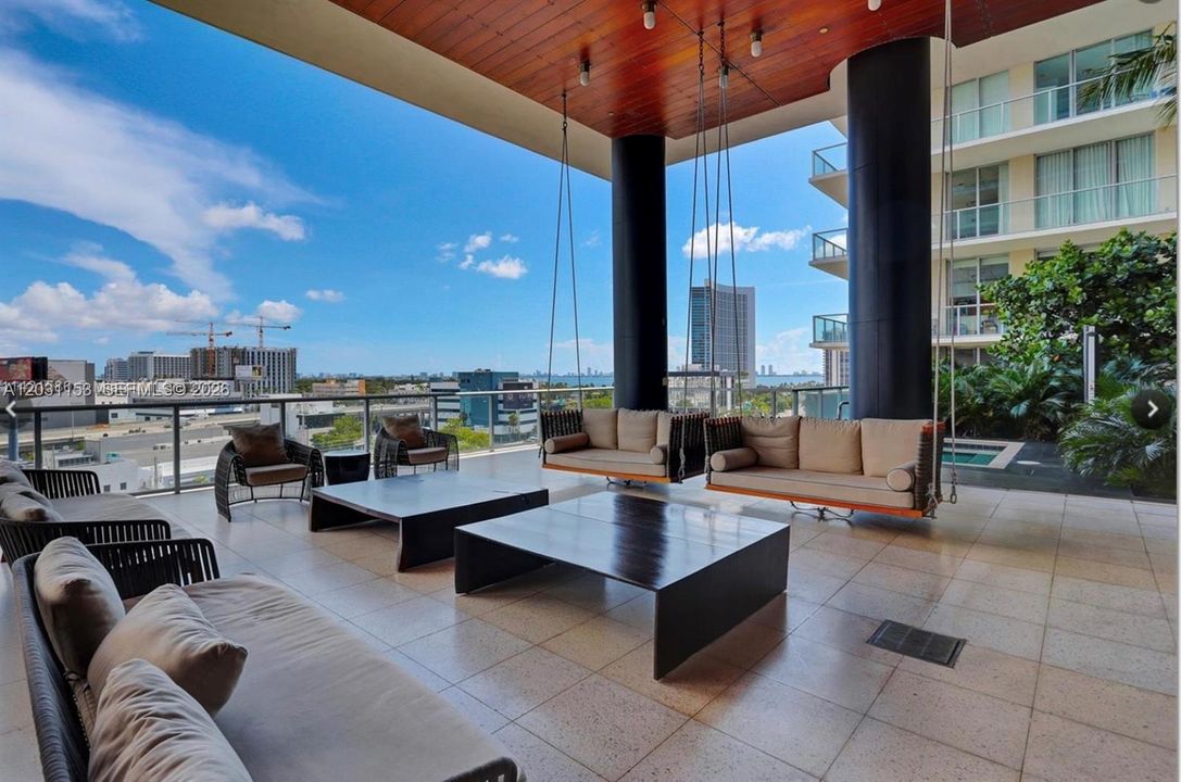 En Venta: $465,000 (1 camas, 1 baños, 802 Pies cuadrados)