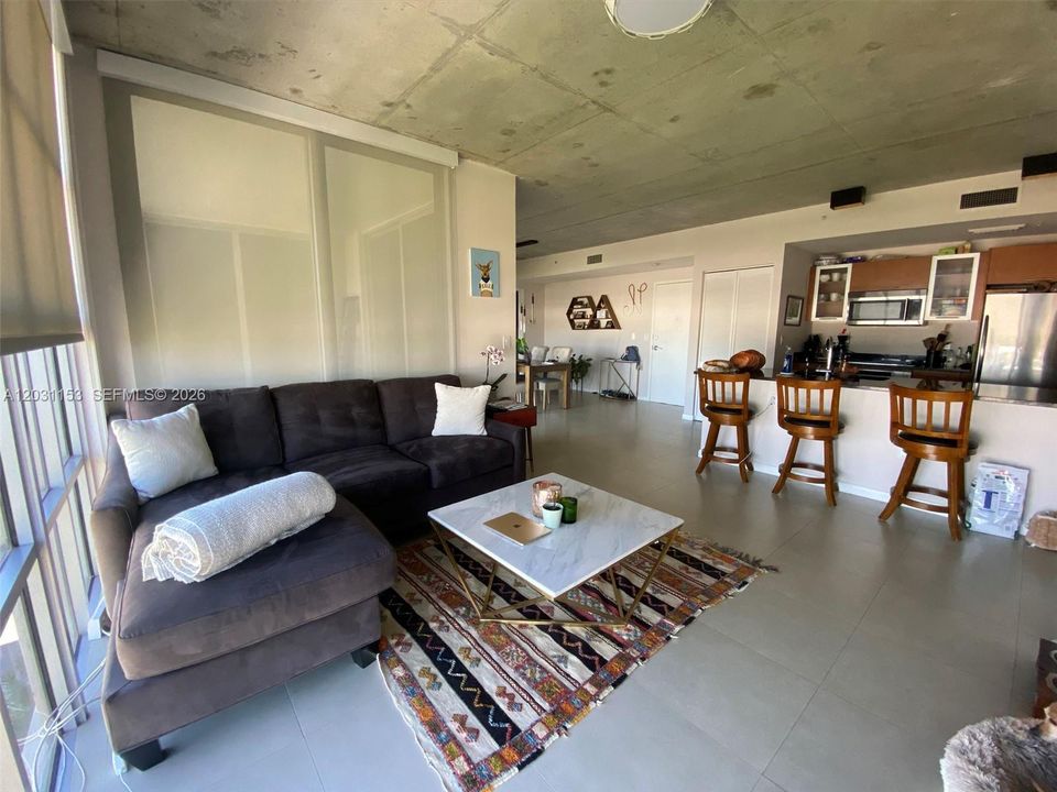 En Venta: $465,000 (1 camas, 1 baños, 802 Pies cuadrados)