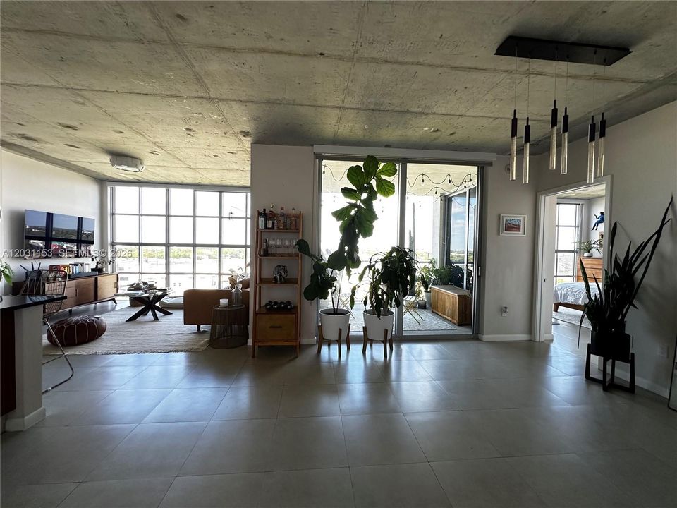 En Venta: $465,000 (1 camas, 1 baños, 802 Pies cuadrados)
