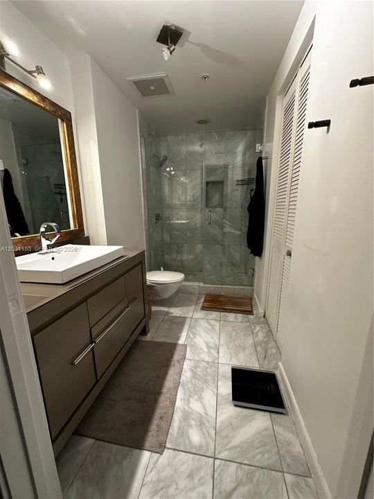 En Venta: $465,000 (1 camas, 1 baños, 802 Pies cuadrados)