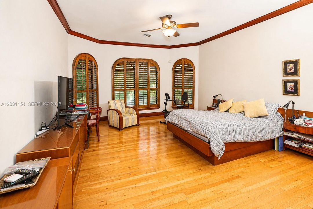 For Sale: $2,950,000 (4 beds, 4 baths, 4404 Square Feet)