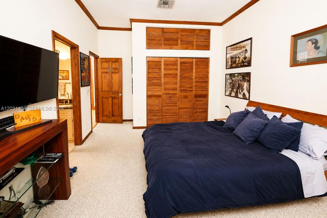 For Sale: $2,950,000 (4 beds, 4 baths, 4404 Square Feet)