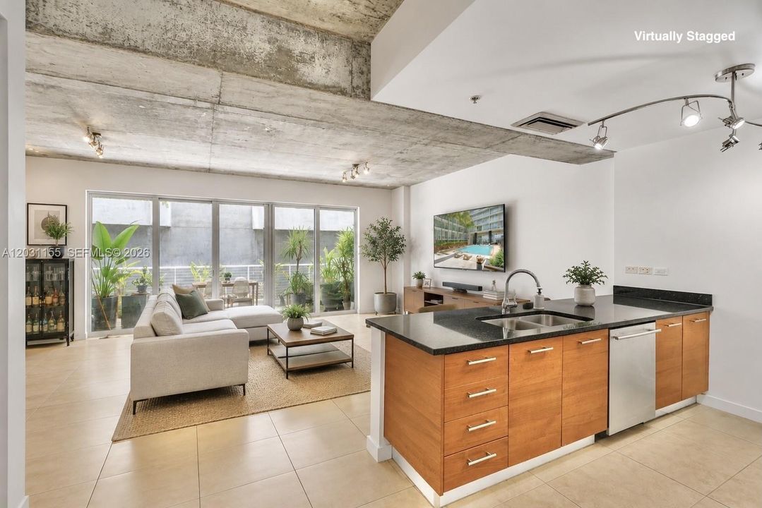 For Sale: $875,000 (2 beds, 2 baths, 2048 Square Feet)