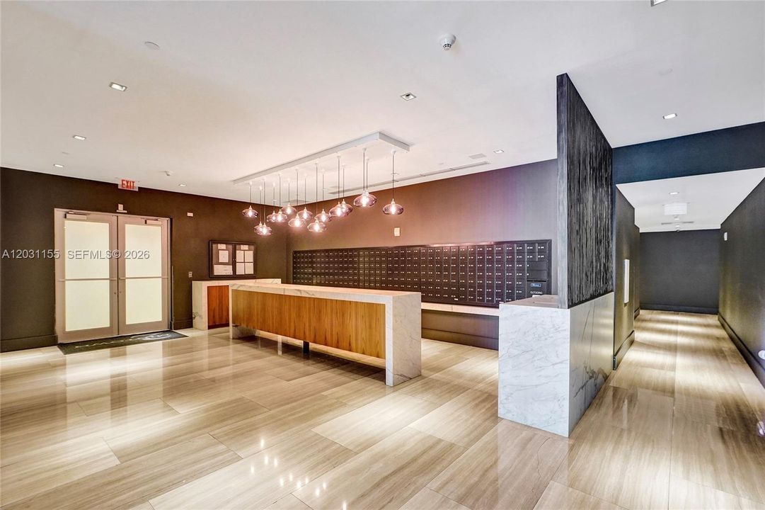 For Sale: $875,000 (2 beds, 2 baths, 2048 Square Feet)