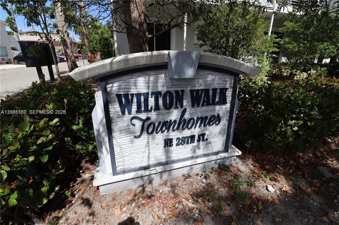 For Rent: $3,300 (3 beds, 3 baths, 1800 Square Feet)
