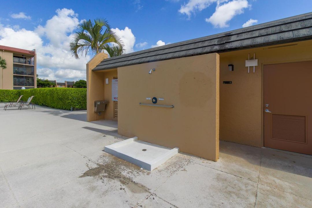 Club House outside shower