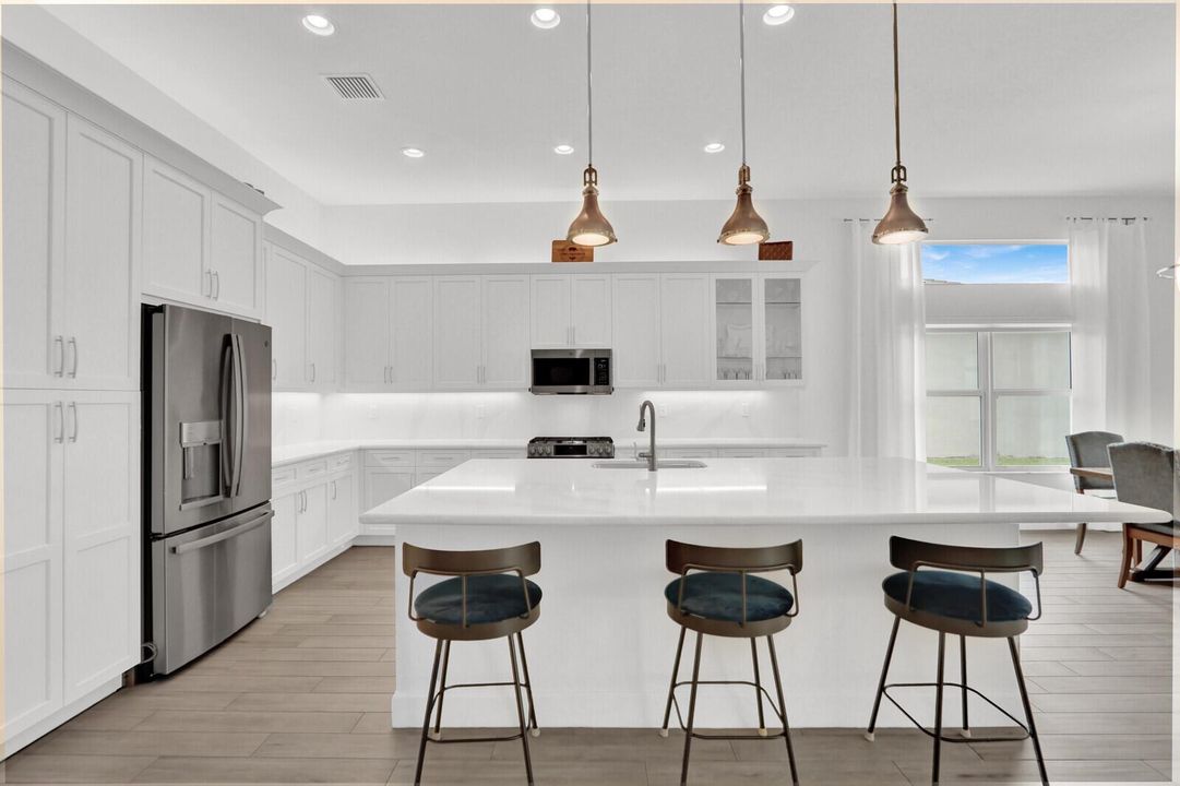 GOURMET KITCHEN