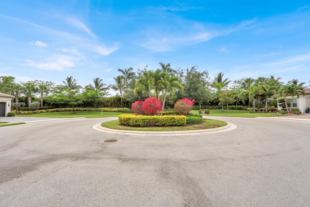 CULDESAC AT END OF STREET