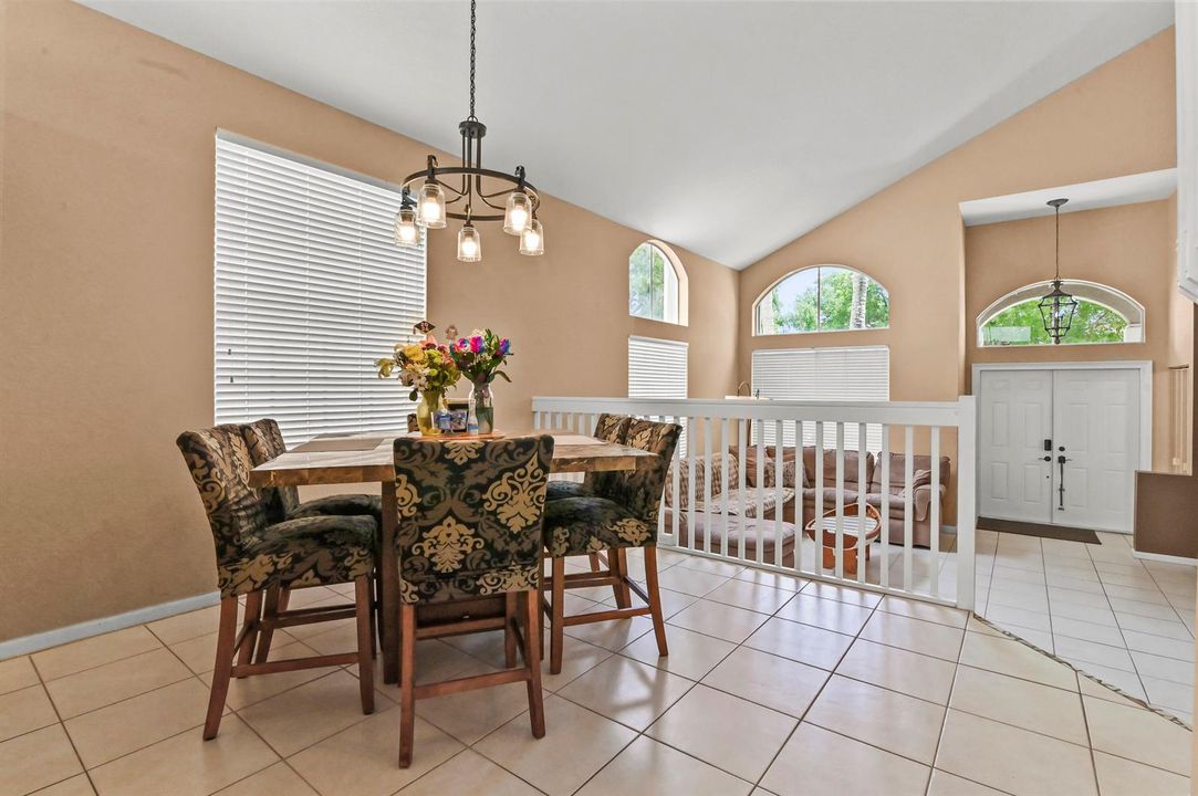 09 Dining room 02