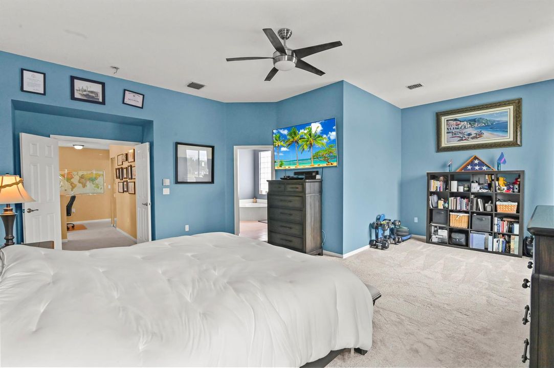 21 Bedroom 02