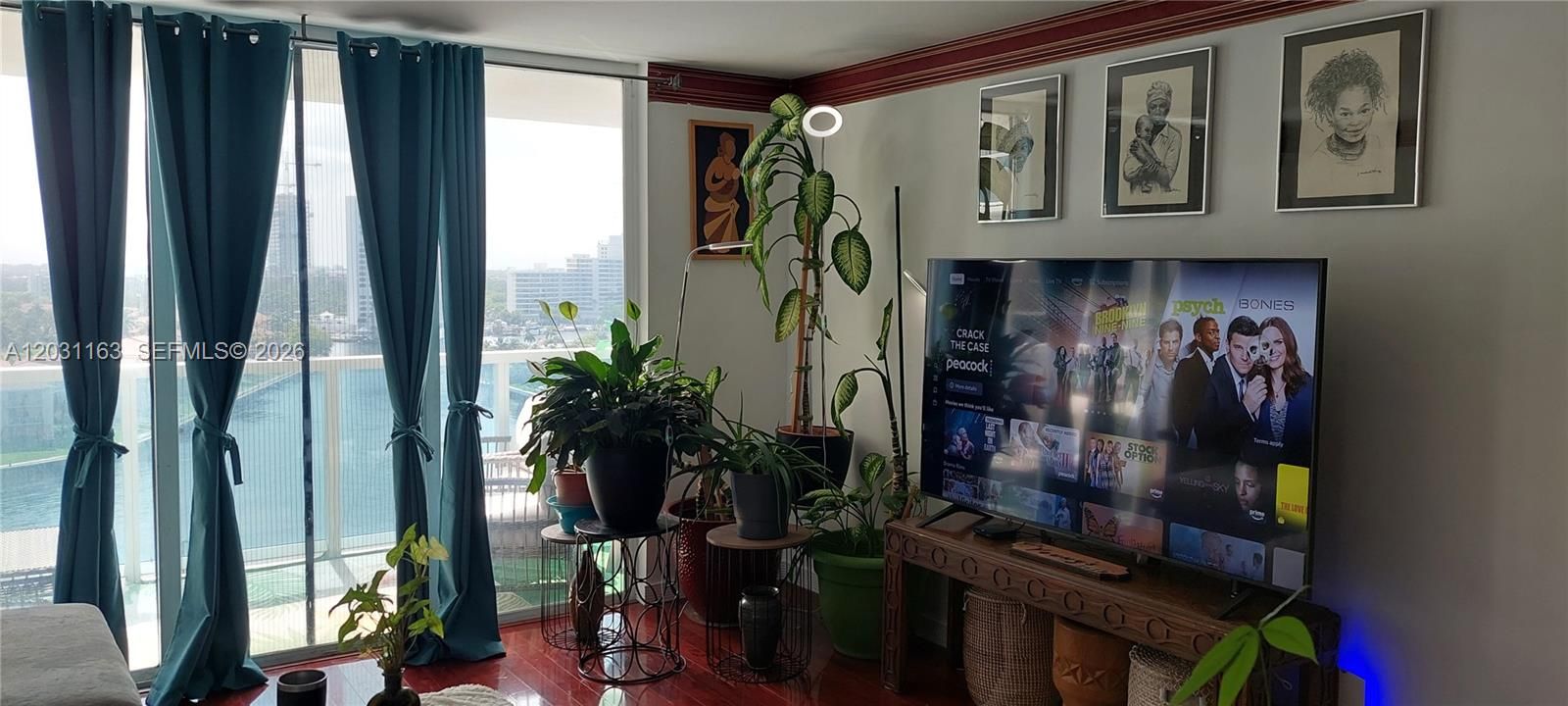 En Renta: $2,350 (1 camas, 1 baños, 900 Pies cuadrados)