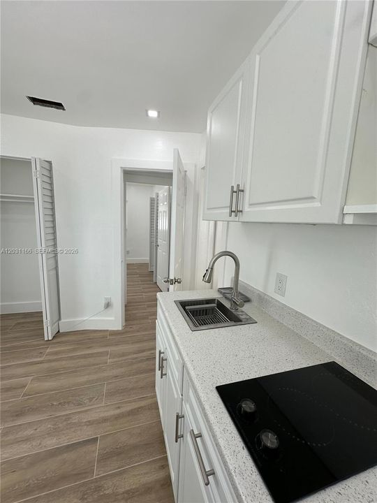 For Rent: $1,400 (4 beds, 2 baths, 1608 Square Feet)
