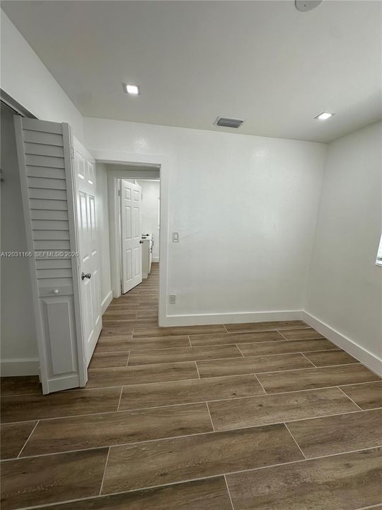 For Rent: $1,400 (4 beds, 2 baths, 1608 Square Feet)