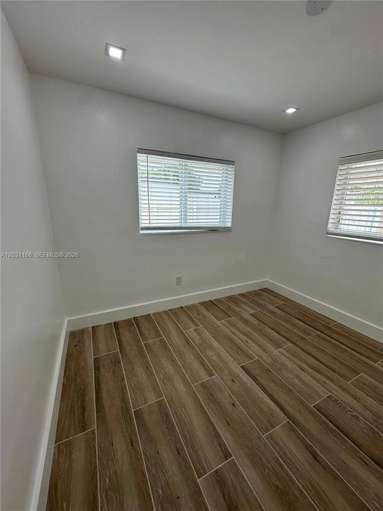 For Rent: $1,400 (4 beds, 2 baths, 1608 Square Feet)
