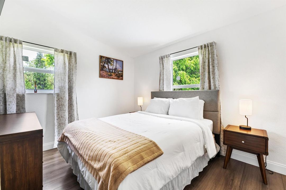 Upstairs Bedroom 2