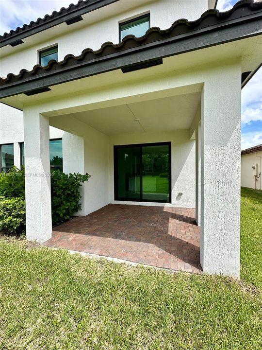 En Venta: $669,000 (4 camas, 3 baños, 2259 Pies cuadrados)