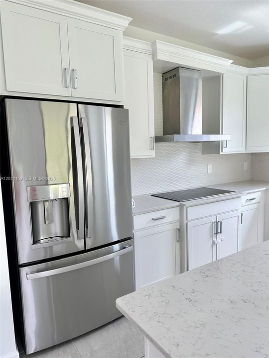 En Venta: $669,000 (4 camas, 3 baños, 2259 Pies cuadrados)