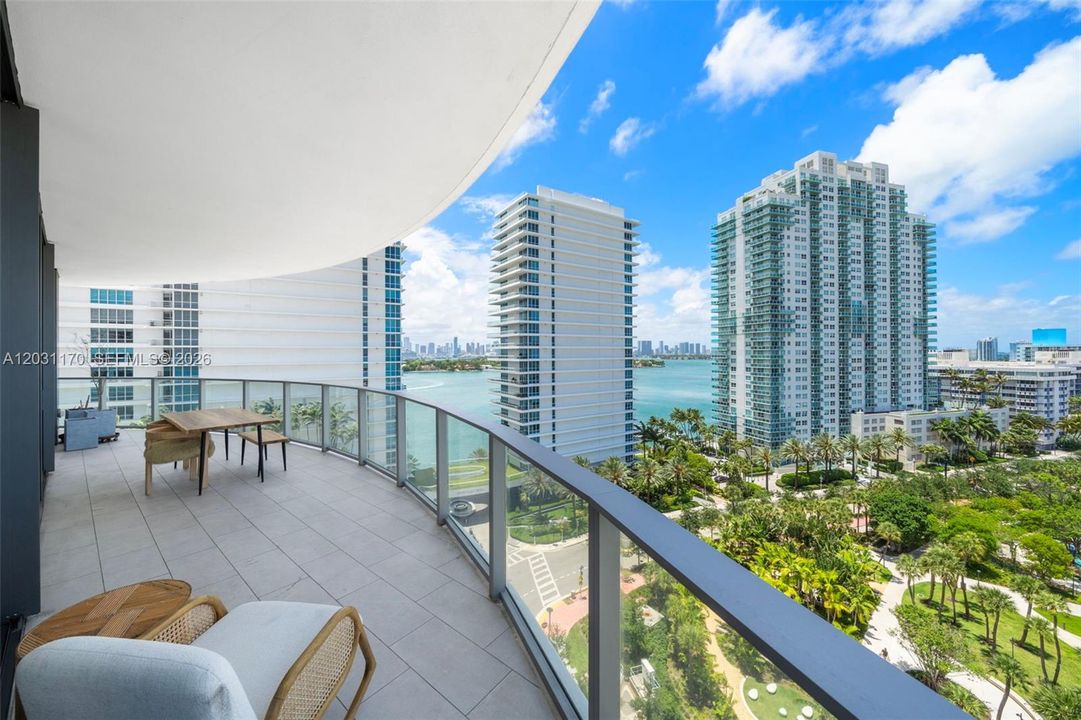 For Rent: $16,000 (2 beds, 2 baths, 1516 Square Feet)