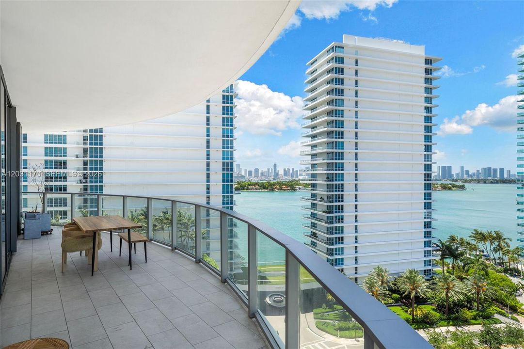 For Rent: $16,000 (2 beds, 2 baths, 1516 Square Feet)