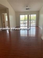 В аренду: $2,650 (3 спален, 2 ванн, 1263 Квадратных фут)