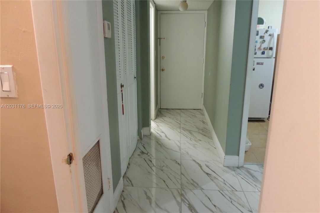 На продажу: $74,000 (1 спален, 1 ванн, 812 Квадратных фут)