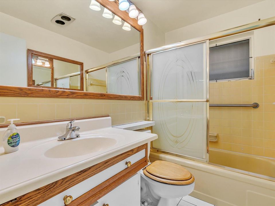 41-Bathroom 1 cont'd