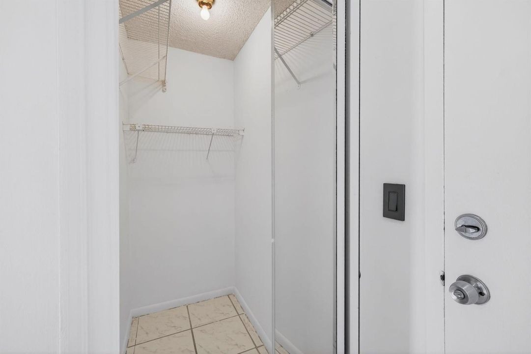25-web-or-mls-699A4902