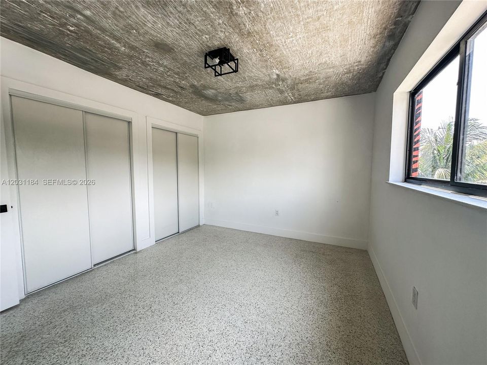 В аренду: $1,875 (1 спален, 1 ванн, 650 Квадратных фут)