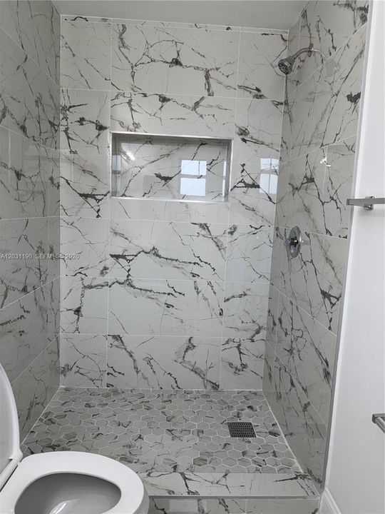 For Rent: $2,700 (2 beds, 2 baths, 1224 Square Feet)