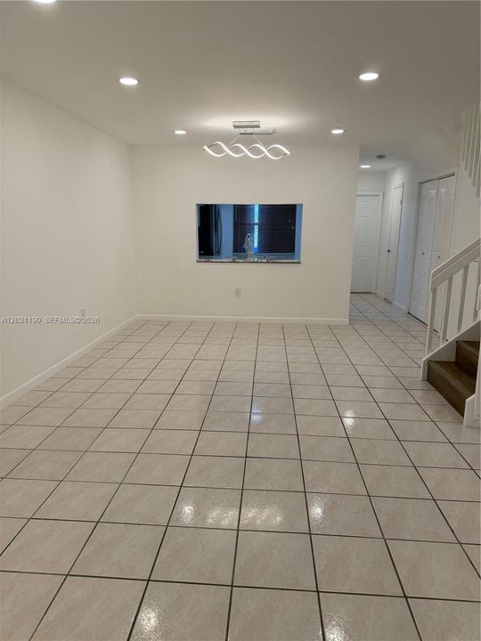 For Rent: $2,700 (2 beds, 2 baths, 1224 Square Feet)