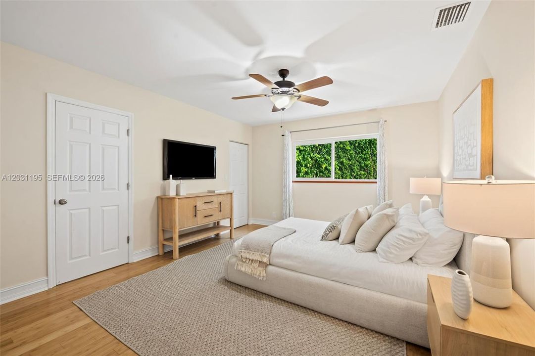 For Sale: $1,039,000 (3 beds, 2 baths, 1878 Square Feet)