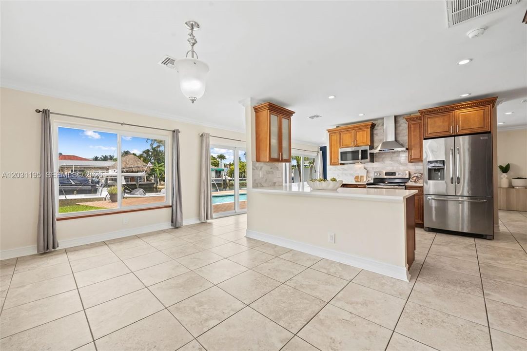 For Sale: $1,039,000 (3 beds, 2 baths, 1878 Square Feet)