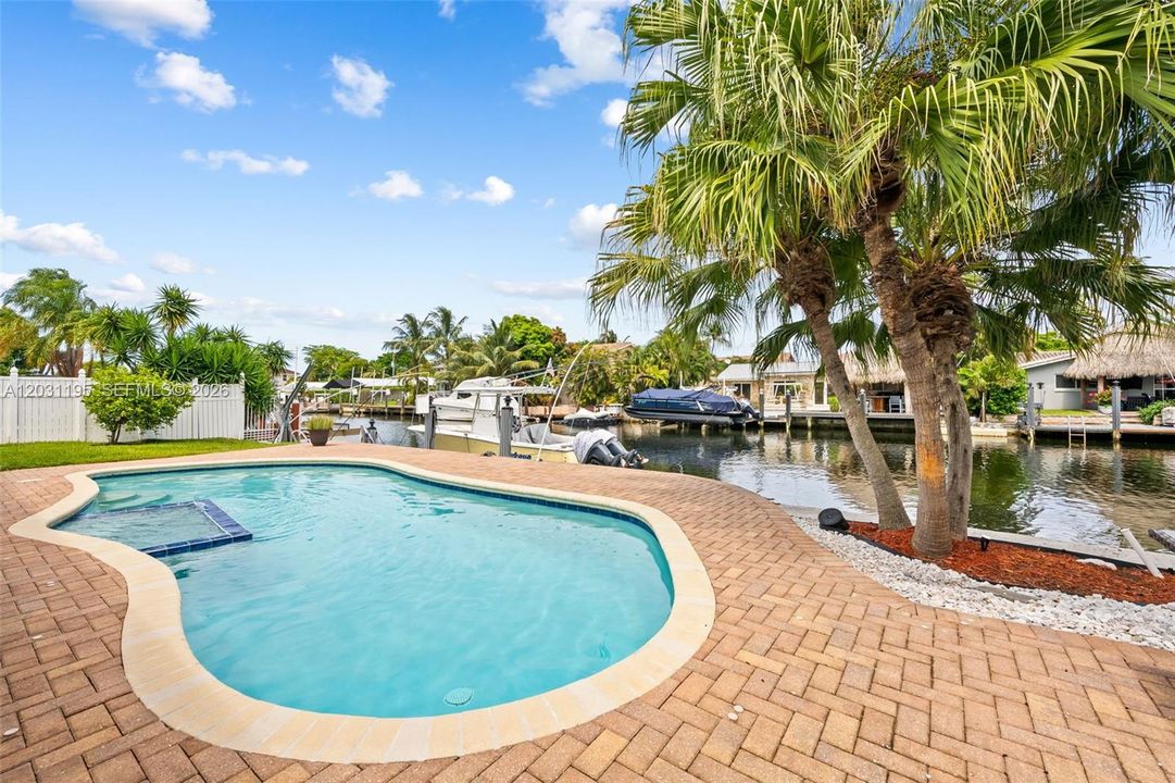 For Sale: $1,039,000 (3 beds, 2 baths, 1878 Square Feet)