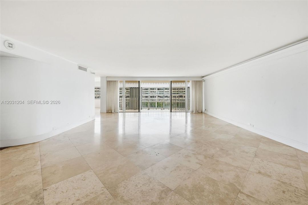 For Rent: $15,000 (3 beds, 3 baths, 3764 Square Feet)