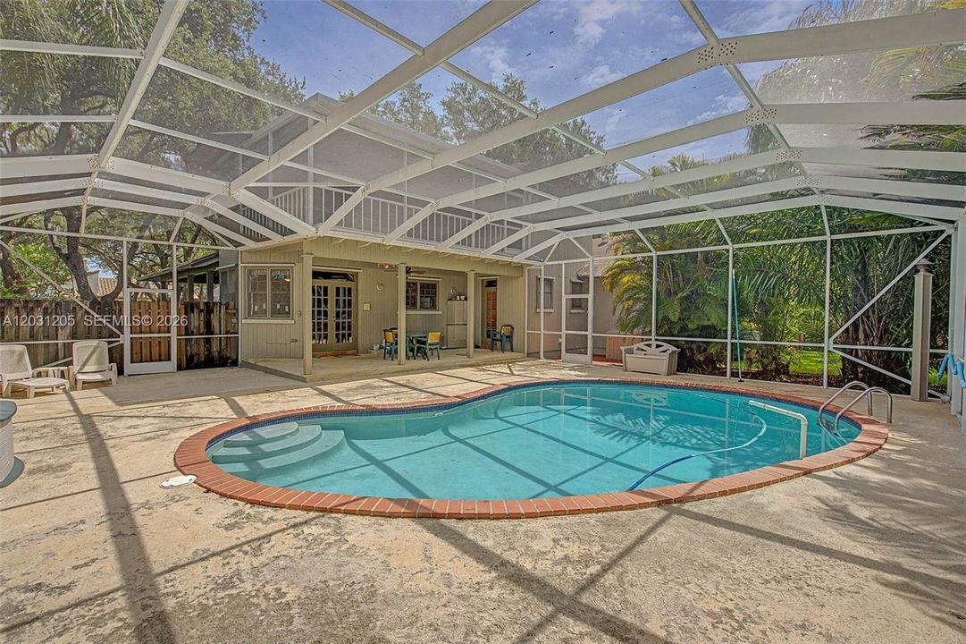 For Sale: $1,450,000 (4 beds, 3 baths, 3072 Square Feet)