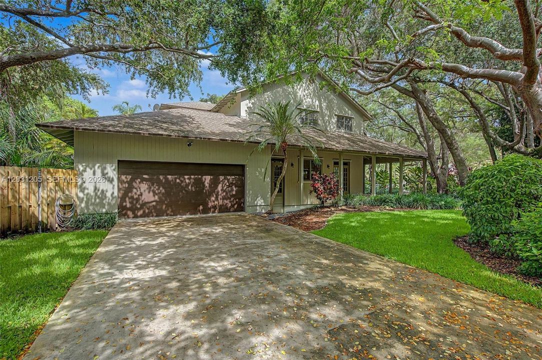 For Sale: $1,450,000 (4 beds, 3 baths, 3072 Square Feet)