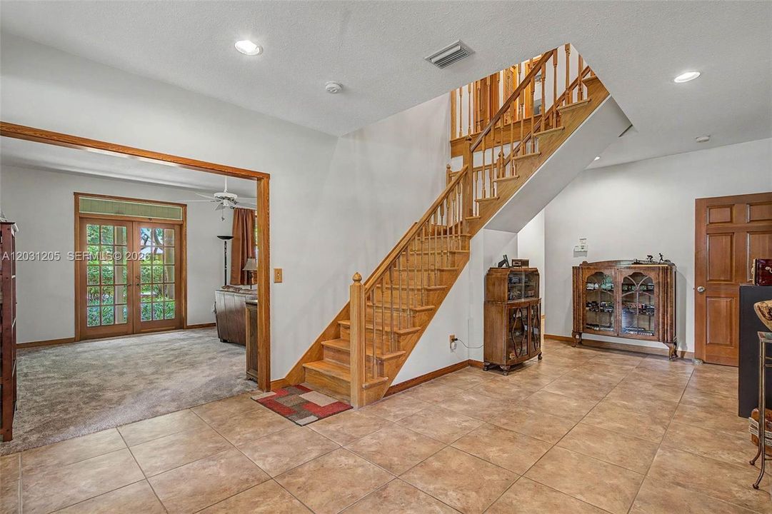 For Sale: $1,450,000 (4 beds, 3 baths, 3072 Square Feet)