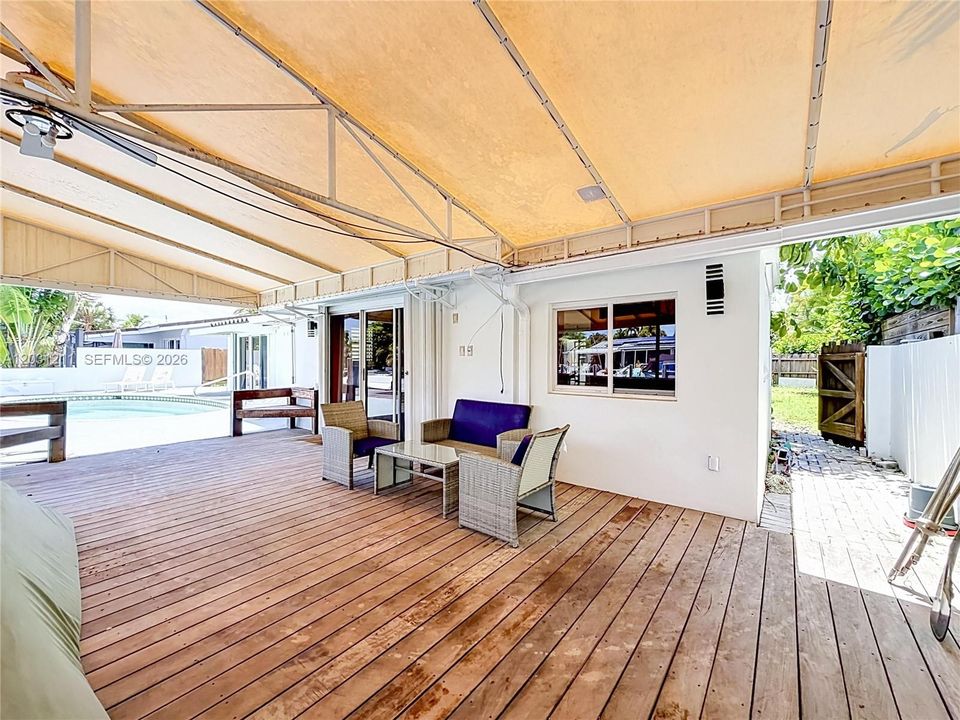 For Sale: $1,700,000 (4 beds, 4 baths, 2768 Square Feet)