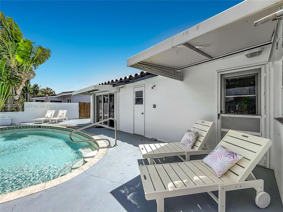 For Sale: $1,700,000 (4 beds, 4 baths, 2768 Square Feet)