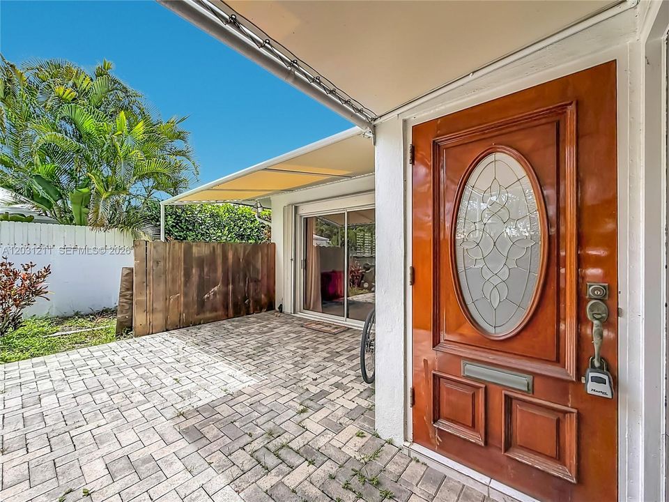 For Sale: $1,700,000 (4 beds, 4 baths, 2768 Square Feet)