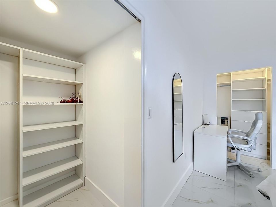 For Sale: $1,700,000 (4 beds, 4 baths, 2768 Square Feet)
