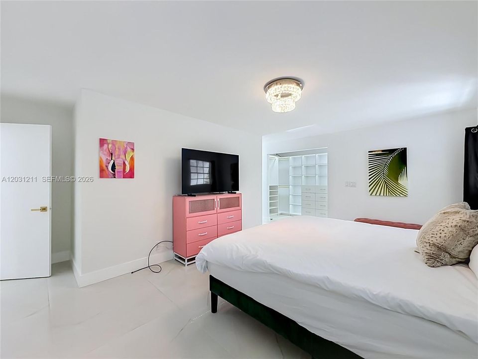 For Sale: $1,700,000 (4 beds, 4 baths, 2768 Square Feet)