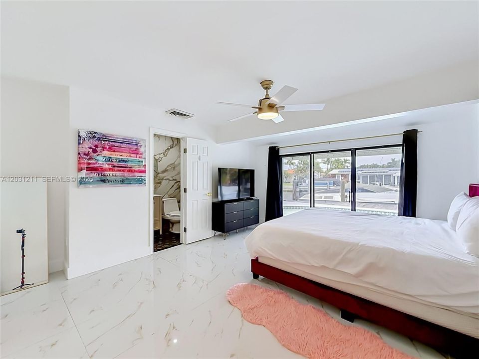 For Sale: $1,700,000 (4 beds, 4 baths, 2768 Square Feet)